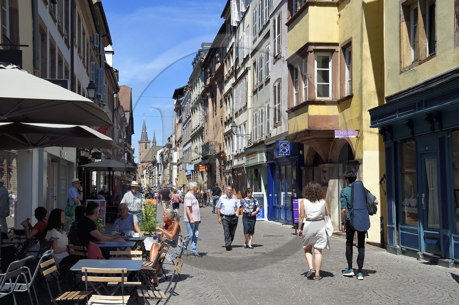 France, Bas-Rhin (67), Strasbourg, vieille ville classée au Patrimoine Mondial de l'UNESCO, Grand’rue, axe historique qui emprunte l'ancienne voie romaine