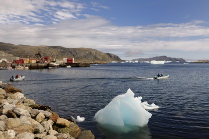 Groenland, le port de pêche de la ville de Nanortalik