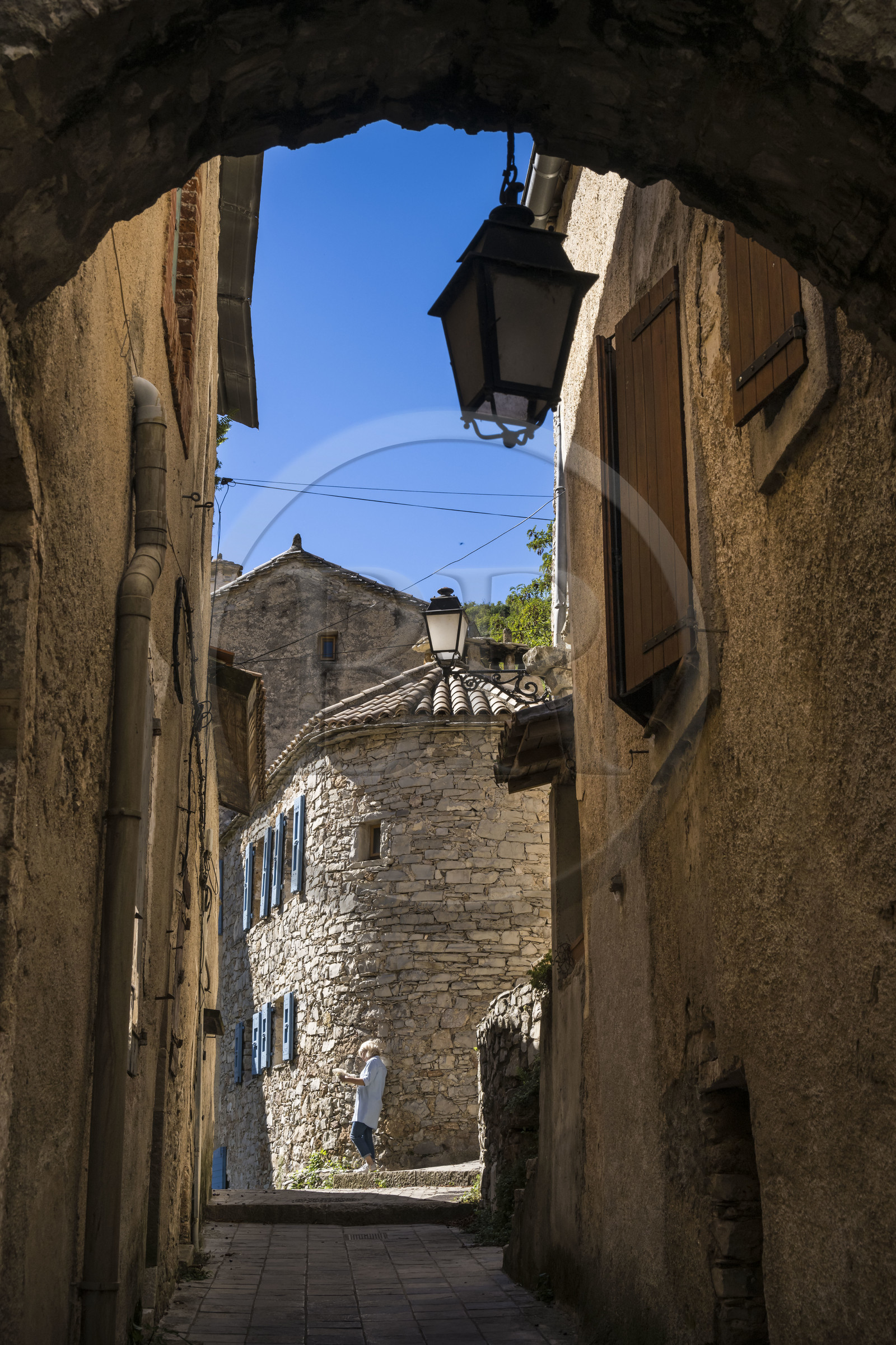 France, Hérault (34), les Causses et les Cévennes, paysage culturel de l'agro-pastoralisme méditerranéen inscrit au Patrimoine Mondial de l'UNESCO, gorges de La Vis, Saint-Maurice-Navacelles, le Cirque de Navacelles, le hameau de Navacelles