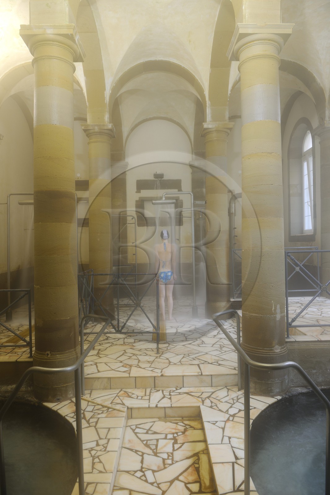 France, Vosges (88), Station thermale de Plombières-les-Bains, Centre Forme et Santé Calodaé, salle des trombes dans une ancienne chapelle des dames chanoinesses de Remiremont