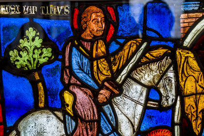 France, Paris, Musée de Cluny - Musée national du Moyen-Age (Middle Ages Museum in the former Hotel de Cluny), stained glass representing the Charity of Saint Martin, around 1230, from the church of Varenne-Jarcy, Essonne (detail)