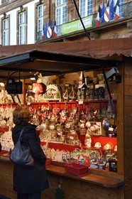 France, Bas Rhin, Strasbourg, old town listed as World Heritage by UNESCO, Christmas market (Christkindelsmarik) on the place Broglie, the former City Hall in the background
