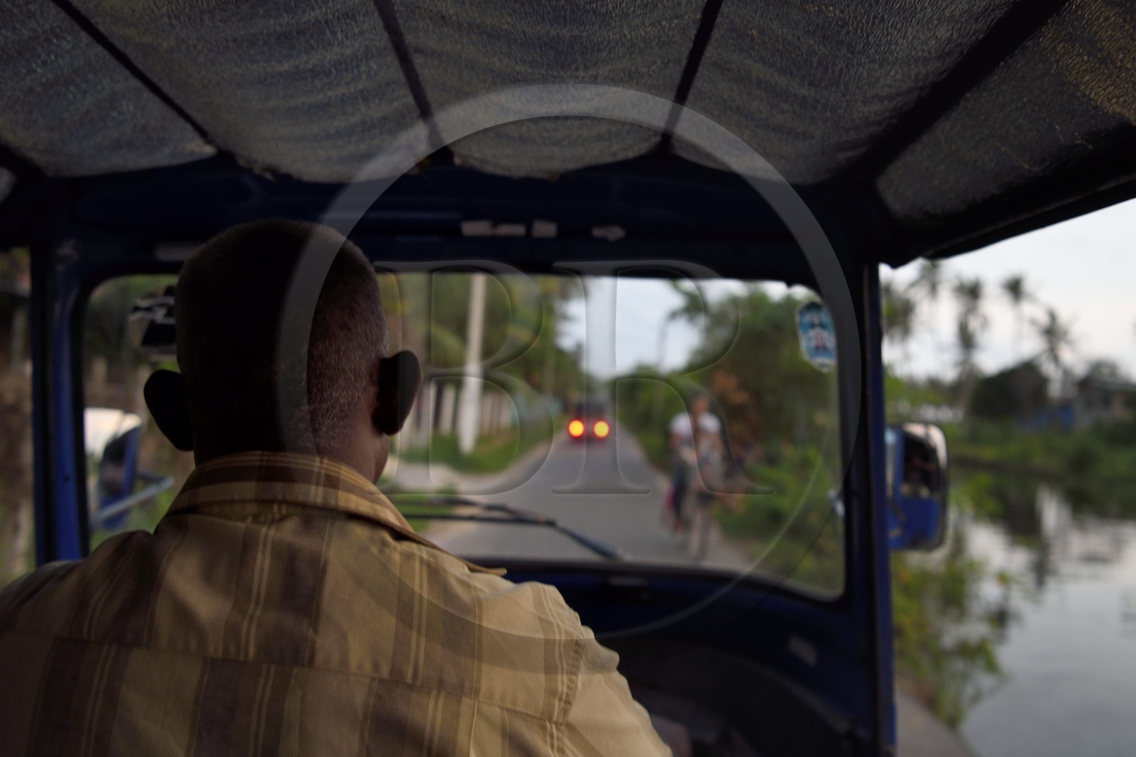 Sri Lanka, Province de l'Ouest, canal hollandais entre Colombo et Negombo vers Uswetakeiyawa