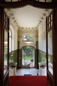France, Bas-Rhin (67), Strasbourg, quartier de la Neustadt datant de la periode allemande, Villa Schutzenberger Jugendstil au 76 allée de la Robertsau, hall et escalier de l'entrée