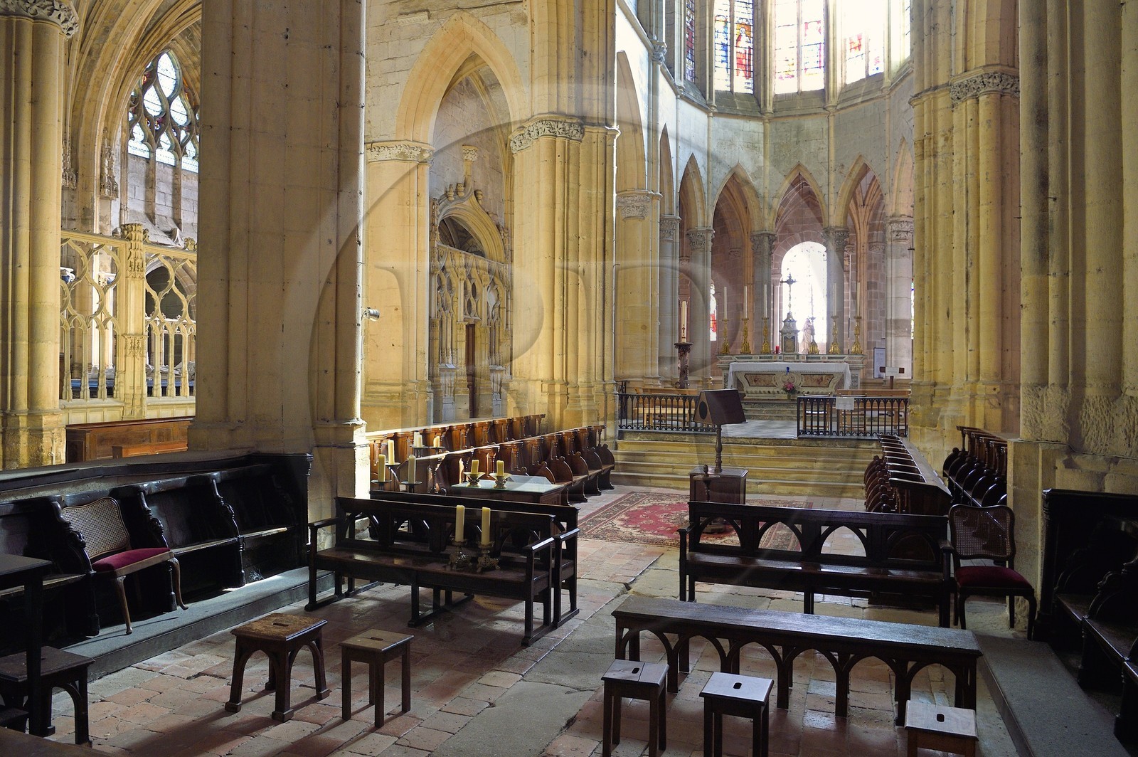 France, Allier (03), ancienne province du Bourbonnais, Souvigny, l'église prieurale clunisienne Saint-Pierre-et-Saint-Paul, nécropole ducale des Ducs de Bourbon