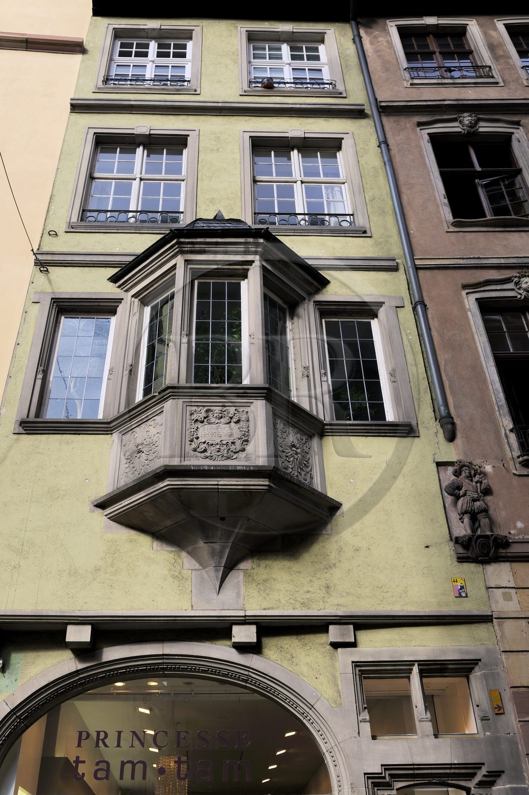 France, Bas-Rhin (67), Strasbourg, oriel rue des Hallebardes