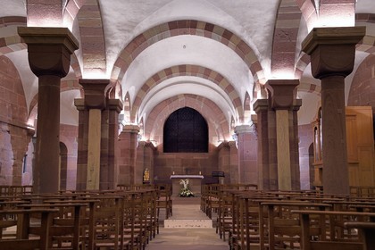 France, Bas-Rhin (67), Strasbourg, vieille ville classée au Patrimoine Mondial de l'UNESCO, la cathédrale Notre-Dame, la crypte romane du XIème siècle
