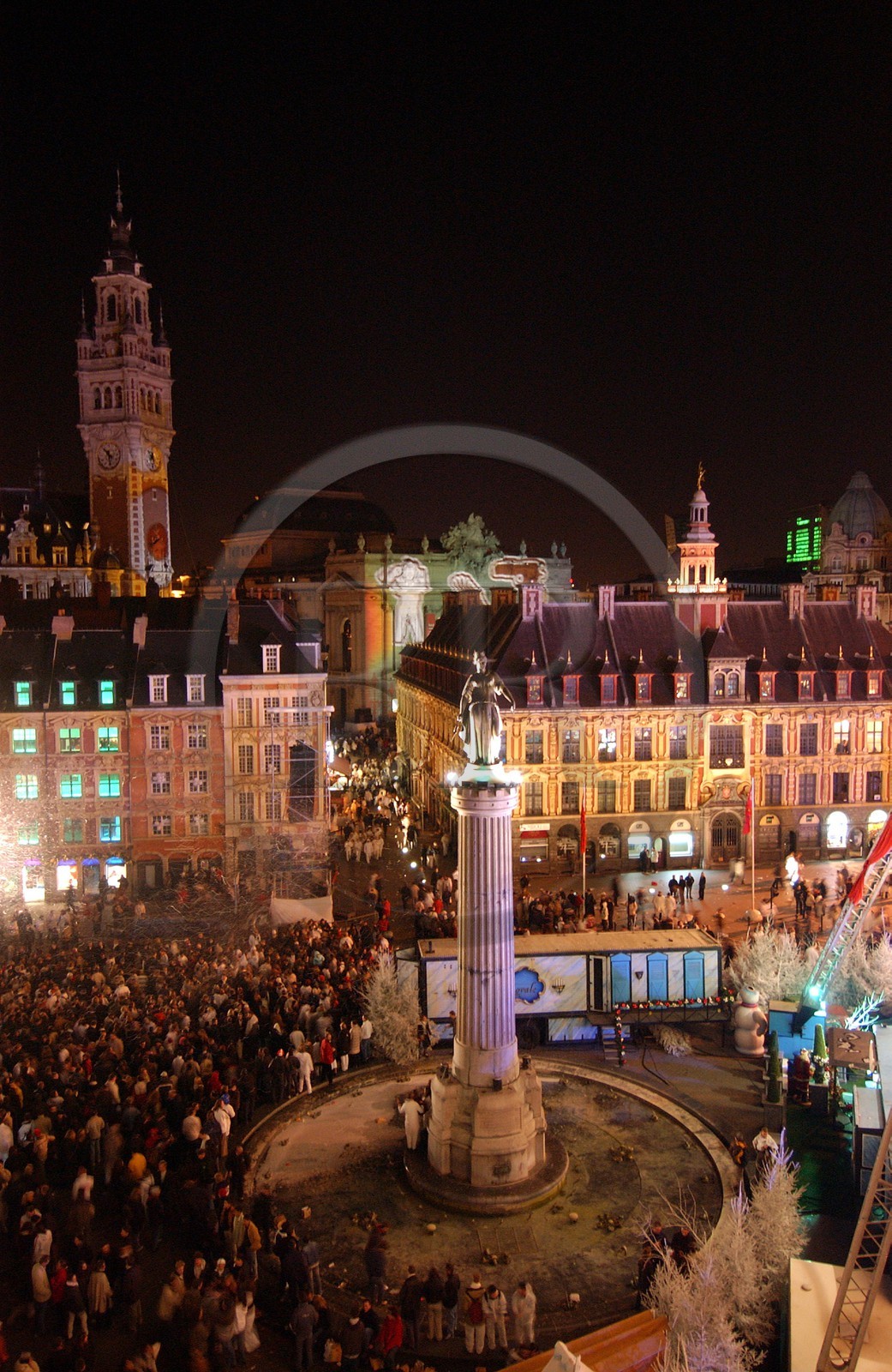 France, Nord, Lille 2004, goddess on the Grand' Place and the crowd