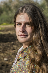 France, Gard (30), Saint-Gilles du Gard, manade Pierre Aubanel & fils, Pauline Aubanel