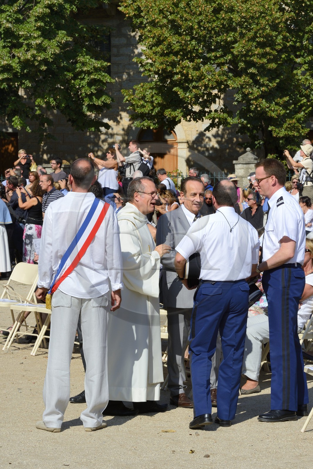 France, Haute-Corse (2B), région du Niolu (Niolo), Casamaccioli, fête de la Santa du Niolu où l'on célèbre la Nativité de la Vierge avec la présence des officiels, élus, gendarmes et curés