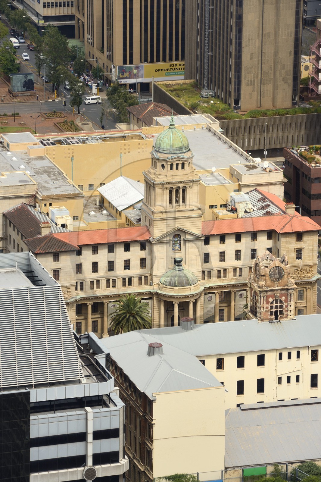 Afrique du Sud, province de Gauteng, Johannesburg, CBD (Central Business District), vue du centre ville depuis la tour du Carlton Center, l'Hôtel de ville