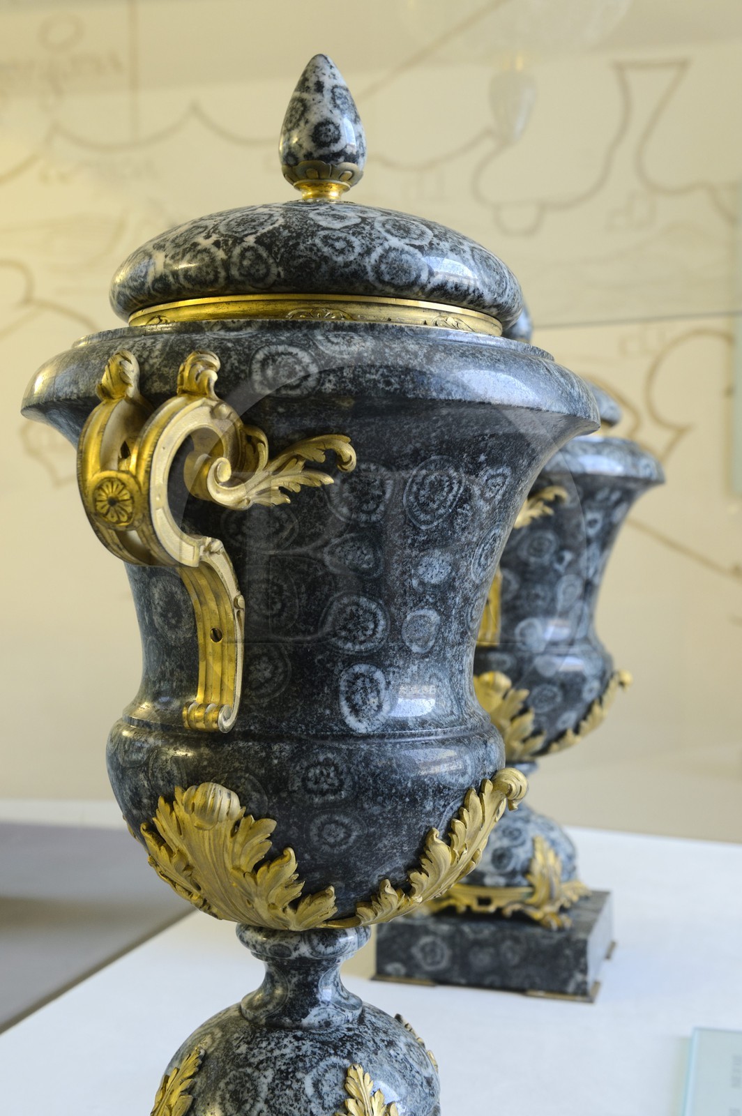France, Haute-Corse (2B), Corte, Musée de Corse, vase ornementale fait dans de la diorite orbiculaire (Petra Ucchjata)