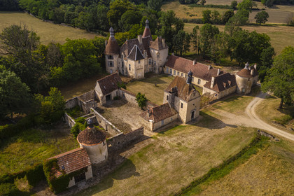 France, Allier (03), former province of Bourbonnais, Besson, le Vieux Bostz castle belonging to the descendants of the Bourbon-Parma (aerial view)