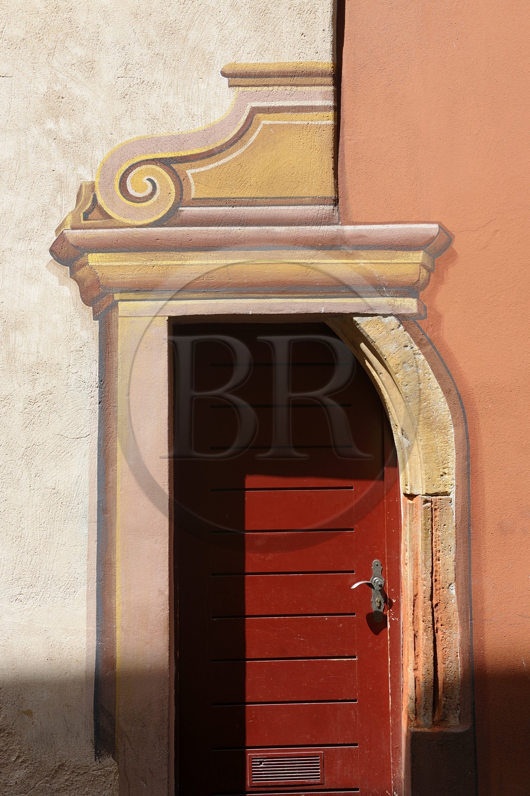 France, Haut-Rhin (68), Colmar, quartier de la Krutenau, anciennes maison de pêcheurs colorées rue de la Poissonnerie