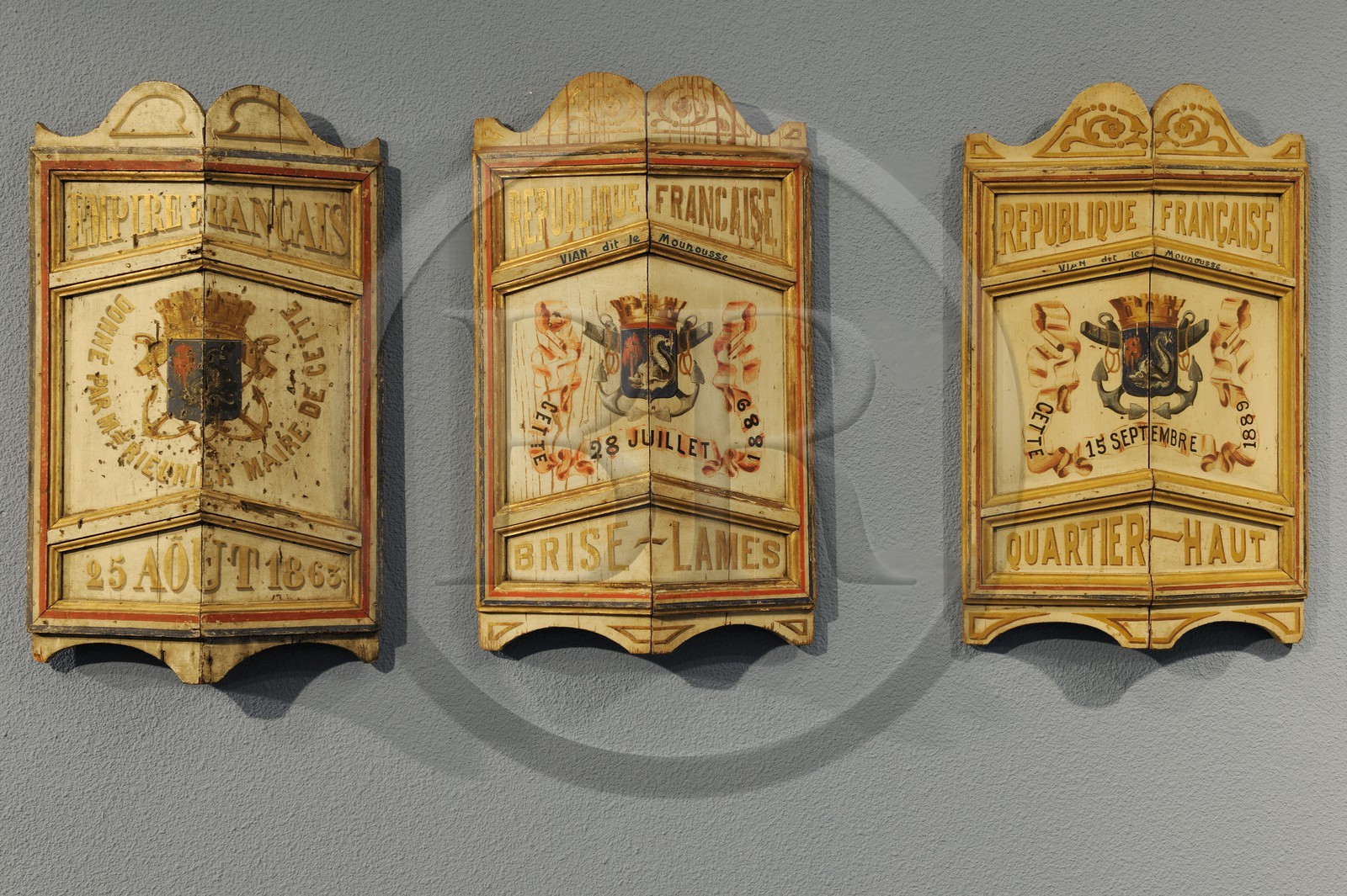 France, Hérault (34), Sète, Musée Paul Valery, Beaux-Arts et traditions sétoises, pavois anciens des joutes sétoises