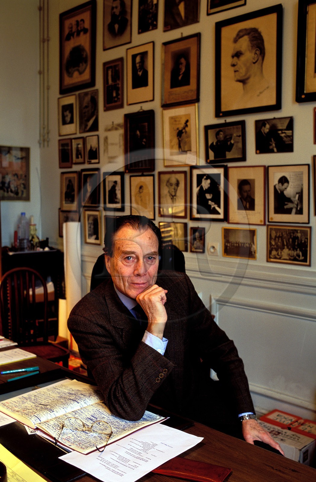 France, Paris (75), M. Cheremetieff, directeur de l' Institut de musique Rachmaninov, avenue de New York