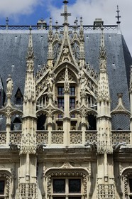 France, Seine-Maritime (76), Rouen, le Palais de justice de Rouen est l'ancien Parlement de Normandie et une des quelques réalisations de l'architecture gothique civile de la fin du Moyen Âge en France