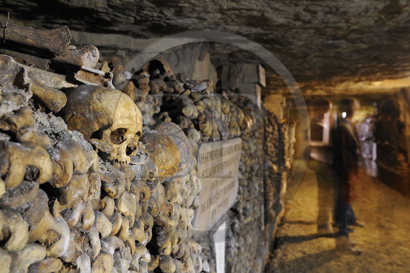 France, Paris (75), les catacombes, ossements