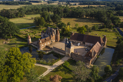 France, Allier (03), former province of Bourbonnais, Chapeau, Chateau de la Cour (15th century to late 16th century) and its moat (aerial view)