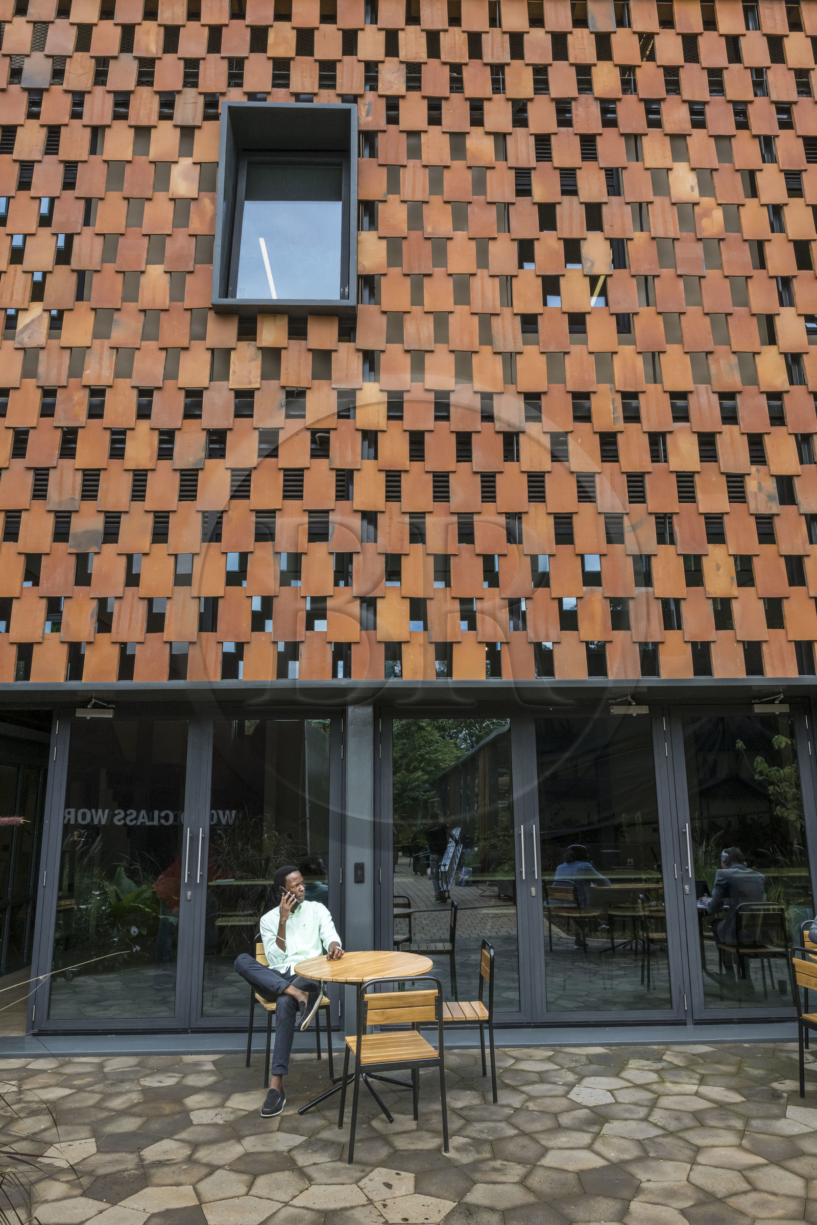 Rwanda, Kigali, centre ville, Norrsken House Kigali, Le plus grand hub d'Afrique pour l'entrepreneuriat, par l'agence d'architecture Mass Design Group