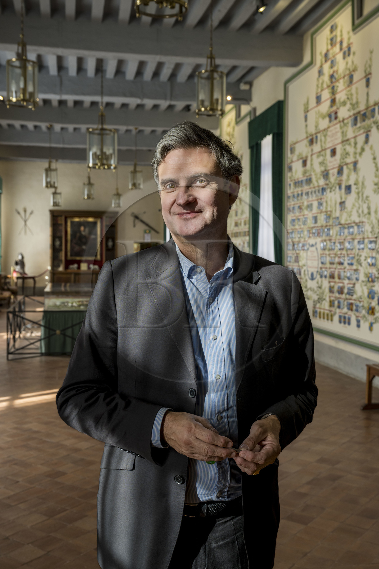 France, Nièvre (58), Parc naturel régional du Morvan, Bazoches, le chateau de Bazoches qui fut propriété du maréchal Sébastien le Prestre de Vauban, la grande galerie, Amaury de Sigalas descendant d'une lignée de 28 générations de Chastellux et de Vauban