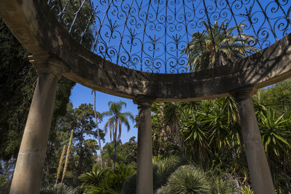 Italie, Ligurie, Province d'Imperia, Vintimille, Jardin botanique Hanbury, pergola le Tempietto