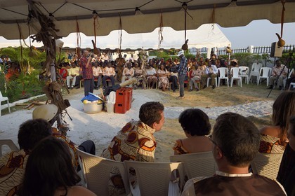 Gabon, Libreville, customary wedding, discussions on the dowry