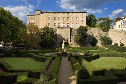 France, Var (83), Provence Verte, Entrecasteaux, le chateau