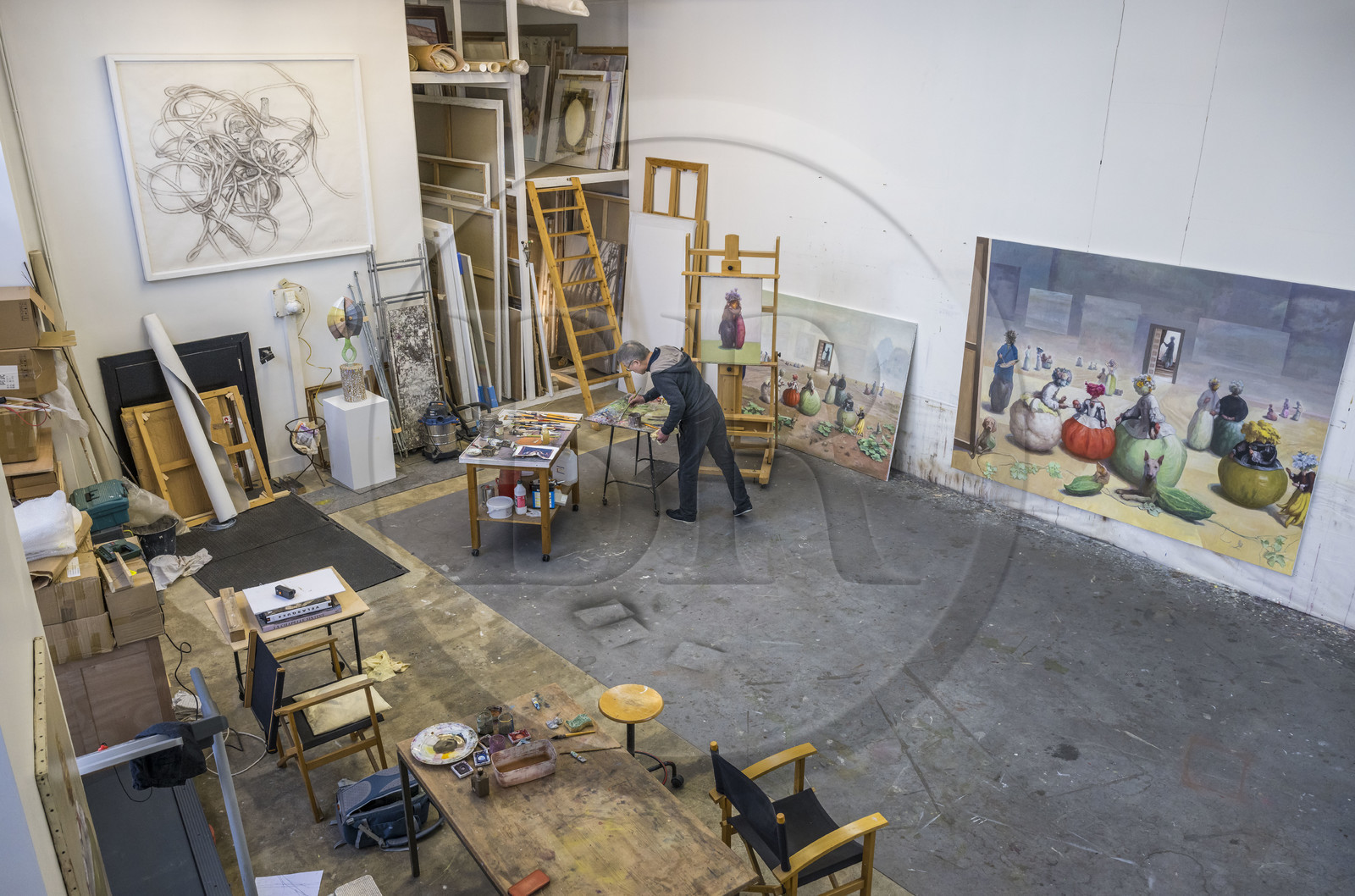 France, l'artiste peintre de Xiao Fan Ru dans son atelier aux Lilas près de Paris