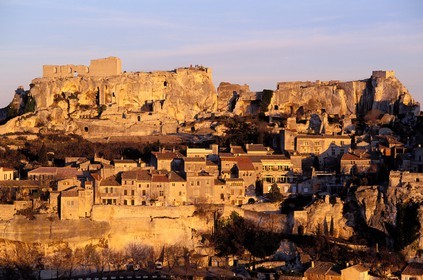 France, Bouches-du-Rhône (13), Les Baux-de-Provence, labellisé Les Plus Beaux Villages de France, le village dominé par son château