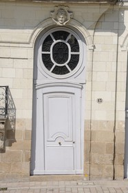 France, Loire-Atlantique (44), Nantes, maison d'armateur quai Turenne sur l'ancienne Ile Feydeau qui penche terriblement témoignant de la difficulté de construction sur le terrain marécageux