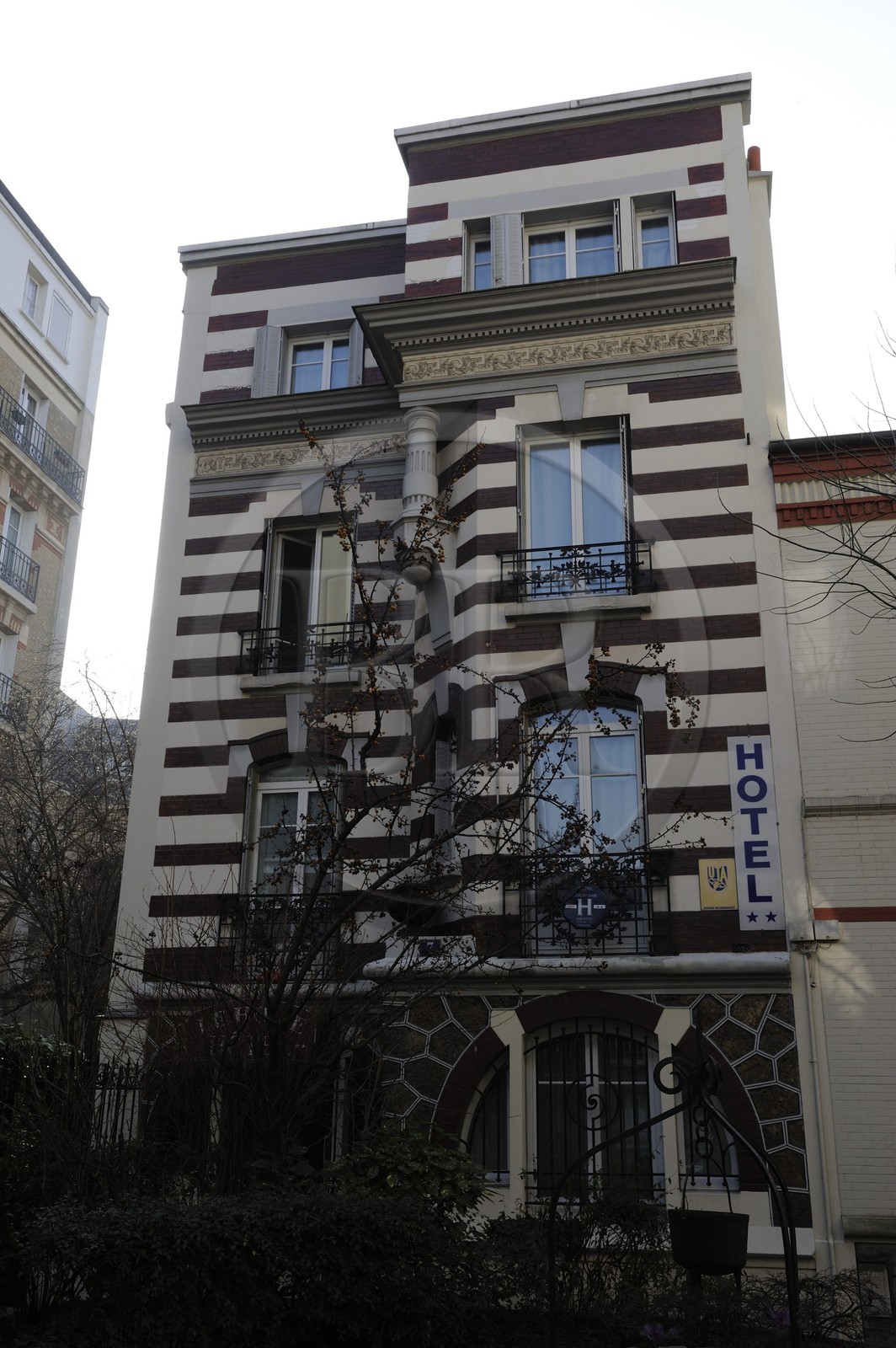 France, Val de Marne, Vincennes, small hotel from 1907 at 7 rue Gérard Eugenie