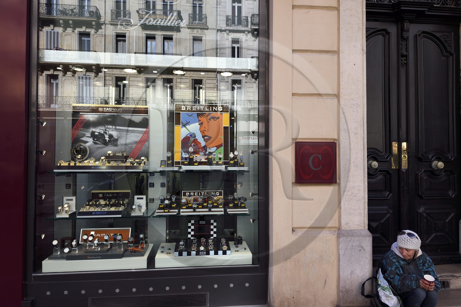 France, Var, Toulon, window of a jewelry on boulevard de Strasbourg