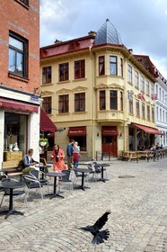 Sweden, Västra Götaland, Göteborg (Gothenburg), Haga district, Café terrace in Haga Nygata street