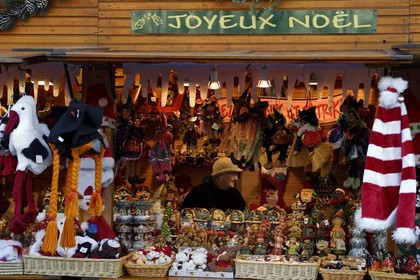 France, Bas Rhin, Strasbourg, old town listed as World Heritage by UNESCO, Christmas market (Christkindelsmarik) on the place Broglie