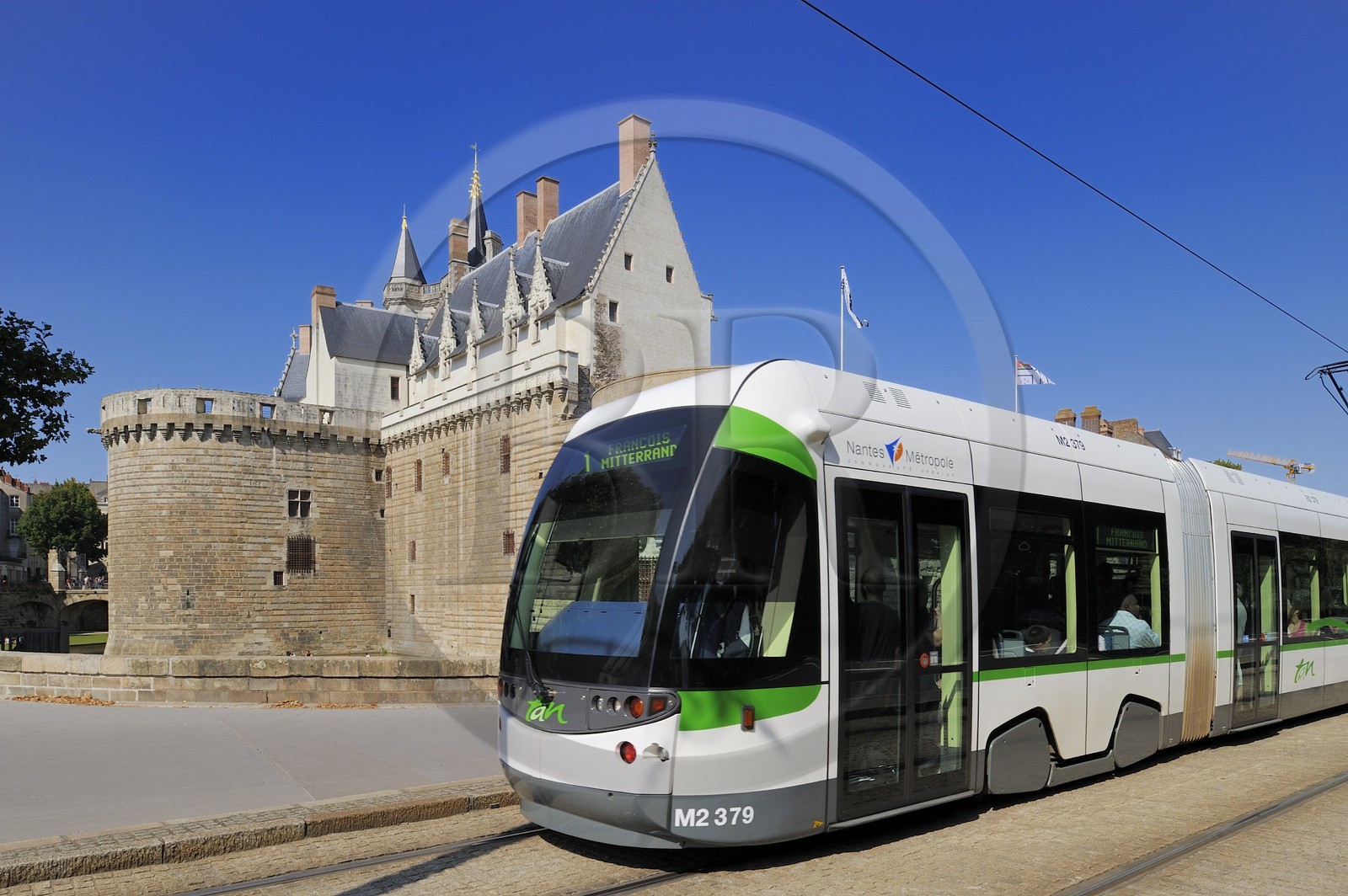 France, Loire-Atlantique (44), Nantes, le château des Ducs de Bretagne, le tramway de la Tan