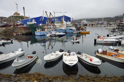 Groenland, région du centre ouest, le port de Sisimiut (autrefois Holsteinsborg)