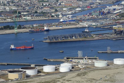 France, Seine-Maritime (76), Le Havre, le port de commerce (vue aérienne)