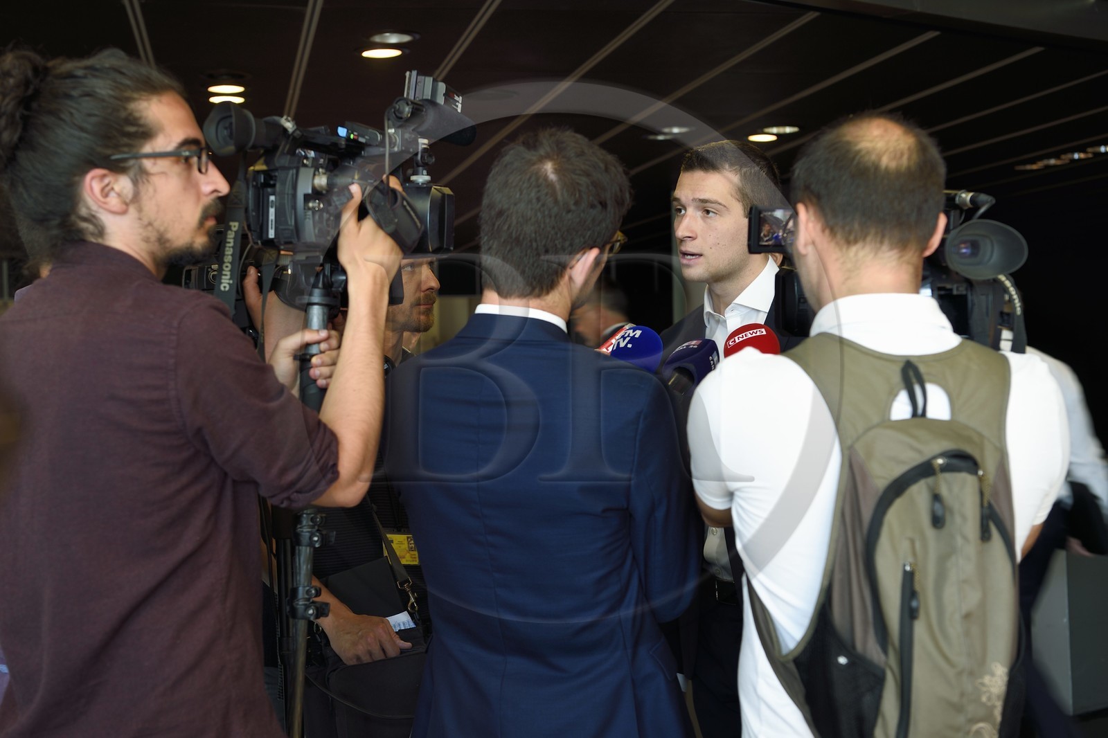 France, Bas-Rhin (67), Strasbourg, quartier européen, le Parlement européen, interview du nouveau eurodéputé RN Jordan Bardella lors de la session plénière inaugurale du nouveau Parlement européen le 2 juillet 2019