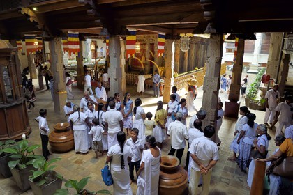 Sri Lanka, province du centre, Kandy, ville sacrée classée patrimoine mondial de l'UNESCO, Temple de la Dent de Bouddha (Sri Dalada Maligawa)