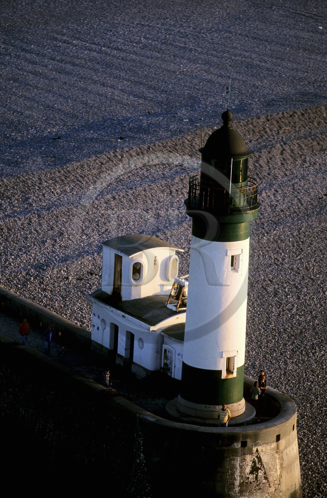 France, Seine-Maritime (76), le phare du Tréport sur la Côte d'Albâtre (vue aérienne)