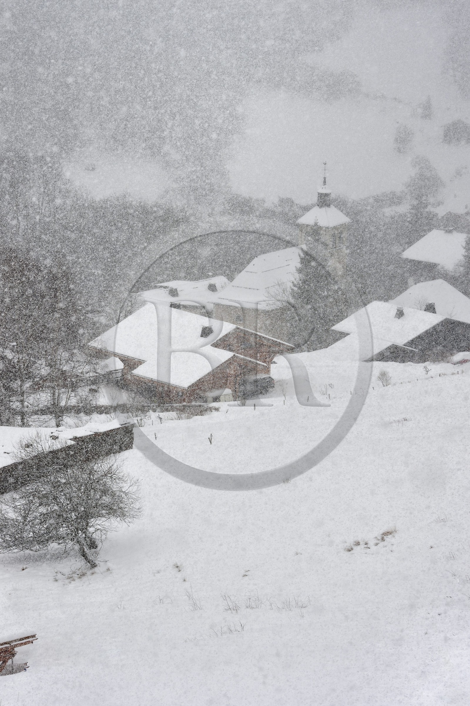 France, Haute-Savoie (74), station de ski Les Carroz d'Arâches, village d'Arâches-la-Frasse