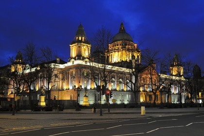 Royaume-Uni, Irlande du Nord, Belfast, le City Hall (hotel de ville) sur Donegall square