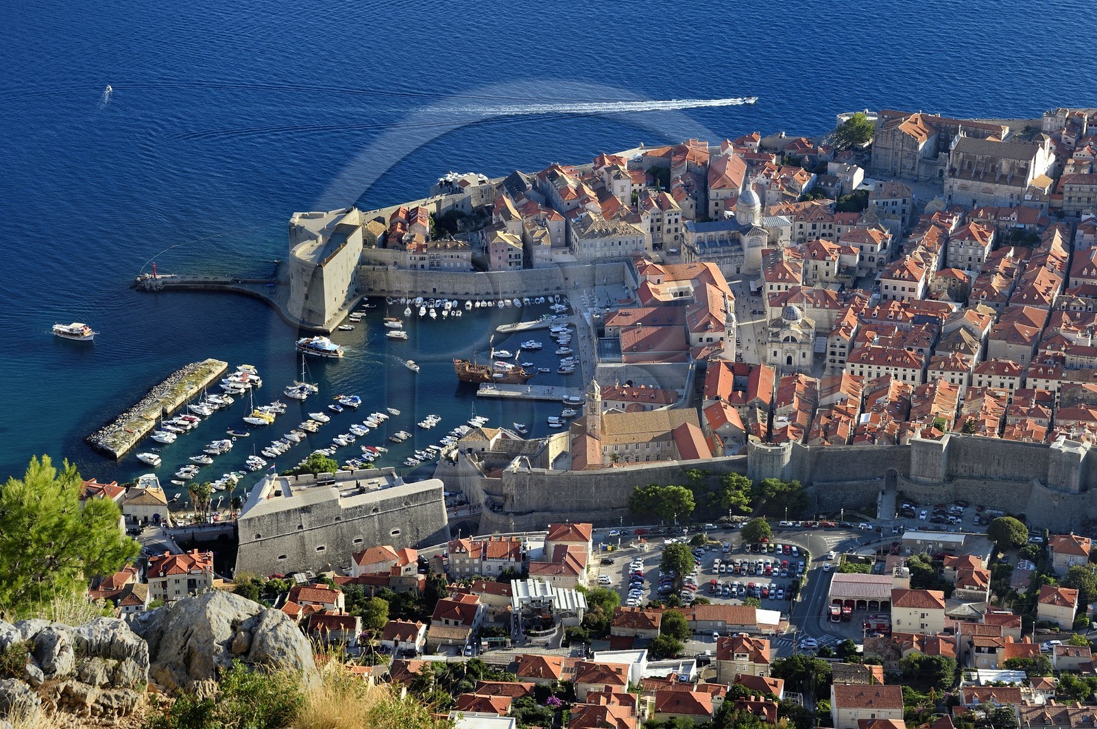 Croatie, Dalmatie, cote dalmate, Dubrovnik, centre historique classé Patrimoine Mondial de l'UNESCO, le vieux-port