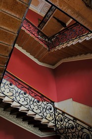 Italie, Lombardie, Milan, escalier en marbre d'un immeuble de la via Cappuccini