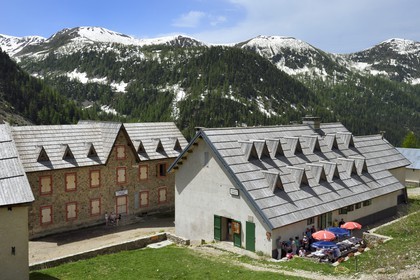 France, Alpes-Maritimes (06), parc national du Mercantour, Haute-Vésubie, vallon de la Madone de Fenestre, le refuge du club alpin