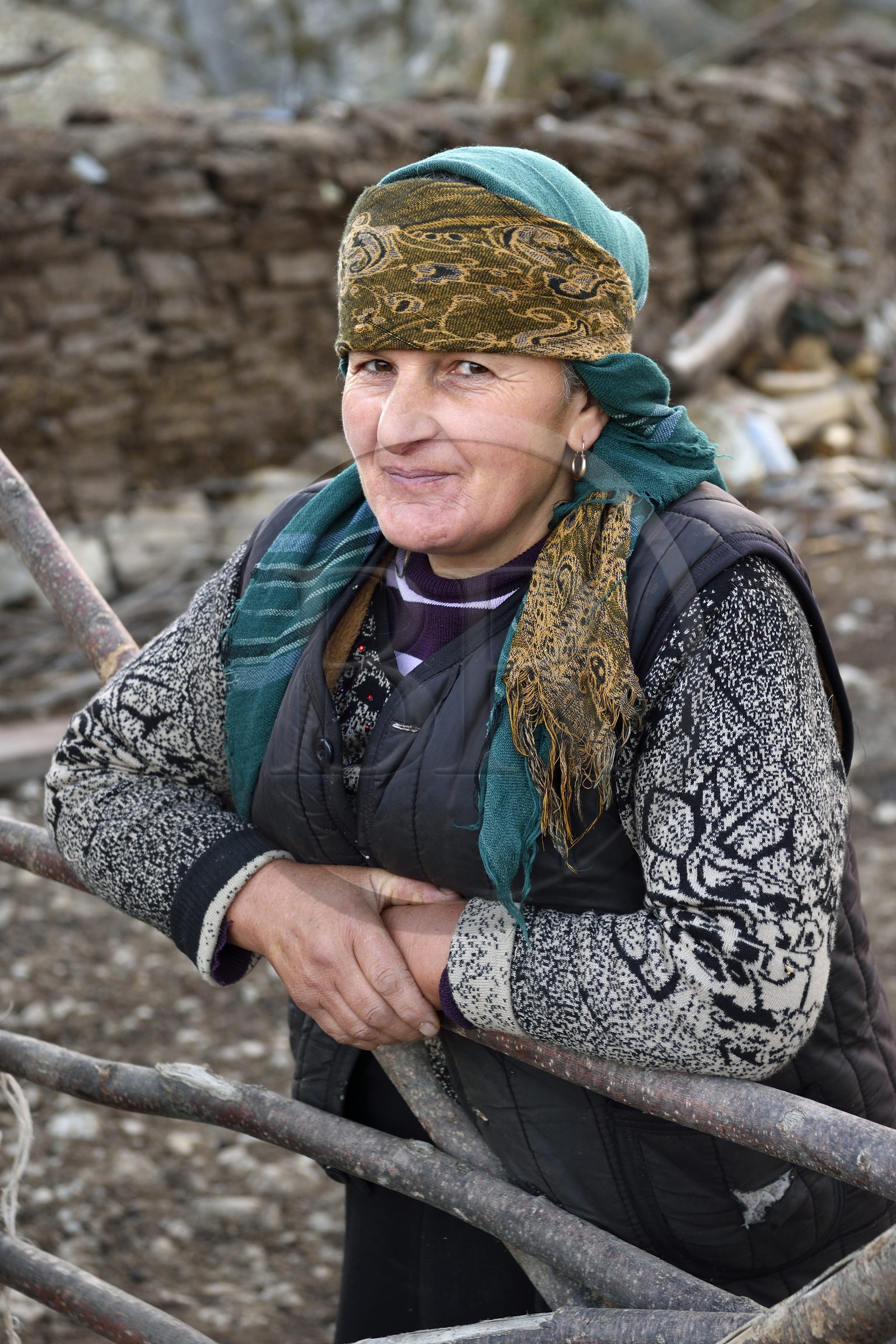 Azerbaïdjan, région de Quba (Guba), chaine de montagne du Grand Caucase, village de Giriz, la fermière Dilshad