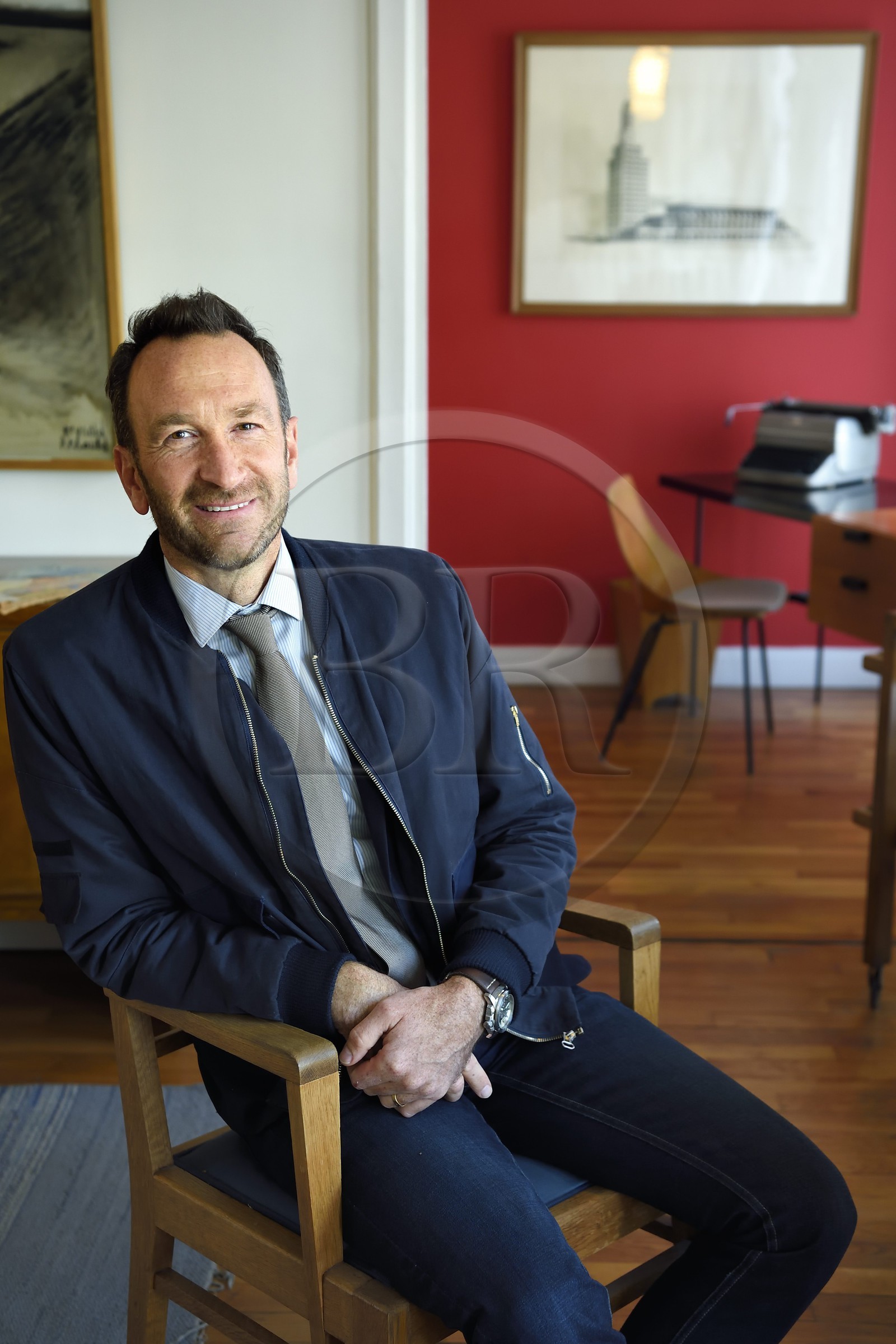 France, Seine-Maritime (76), Le Havre, Centre-ville reconstruit du Havre par Auguste Perret classé Patrimoine Mondial de l'UNESCO, Maison du Patrimoine atelier Perret, appartement temoin de la reconstuction, agencé et meublé année 1950, Vincent Duteurtre, l'architecte qui a présidé à la restauration du logement