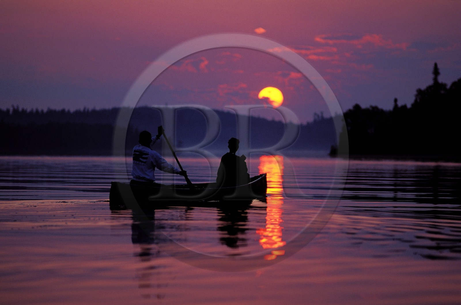 Canada, Quebec Province, La Verendrye Wildlife Reserve, canoe on the lake Victoria