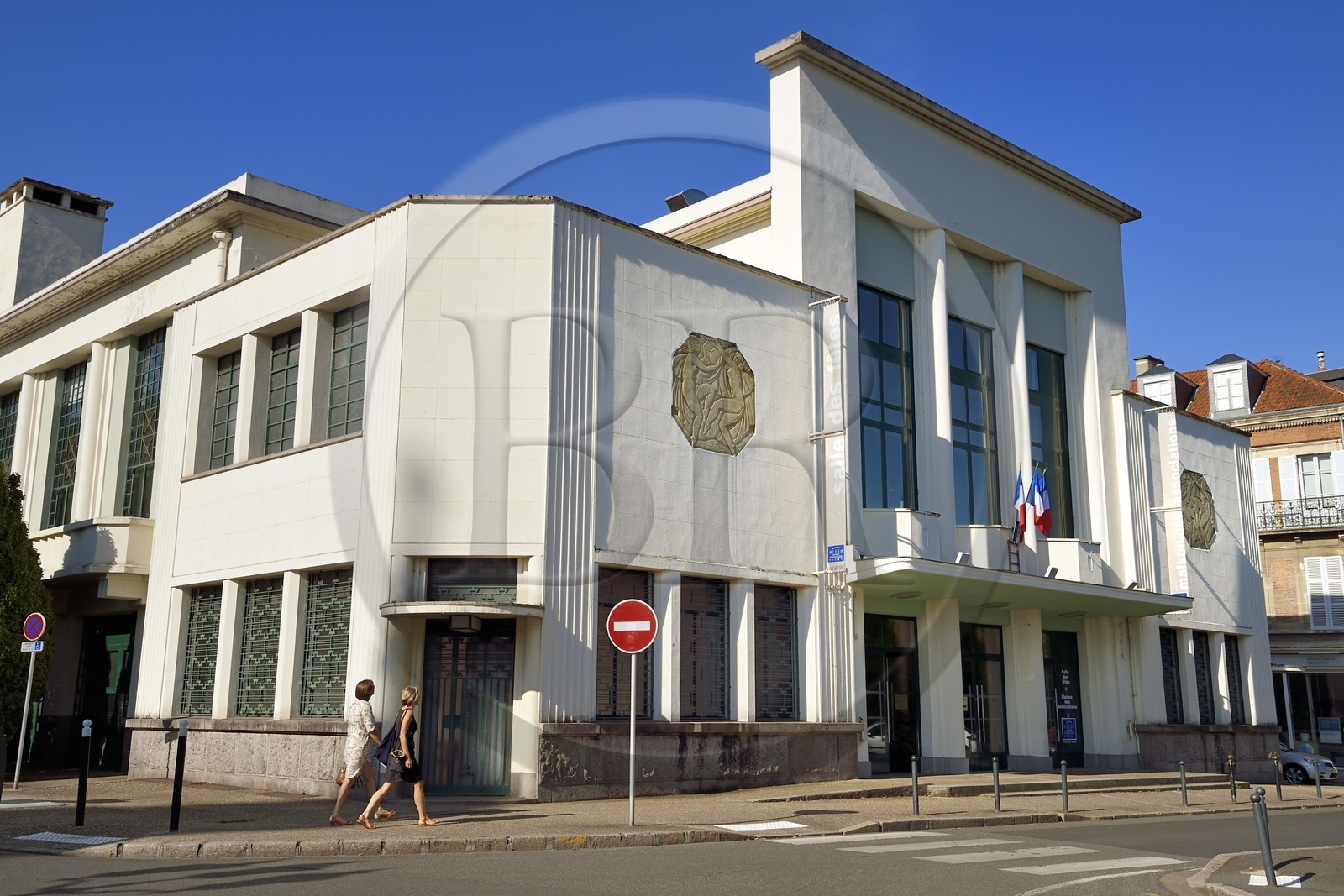 France, Allier (03), Vichy, place Charles de Gaulle, house of associations and village hall, originally an Art Deco theater built in 1935